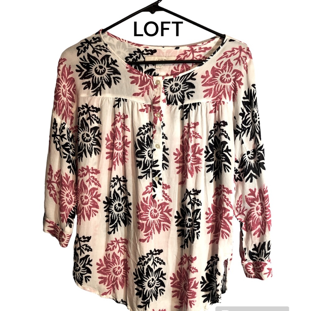 LOFT 3/4 sleeve semi sheer top